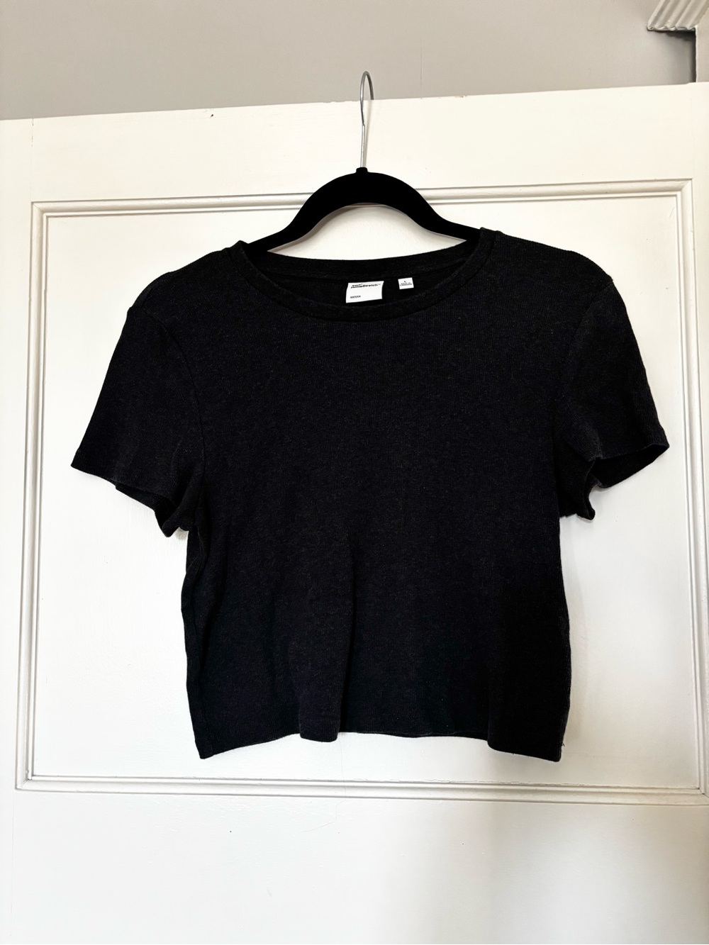 Aritzia Short Sleeve Black Crewneck Tee